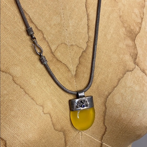 Necklace with Yellow Stone - Picture 5 of 6